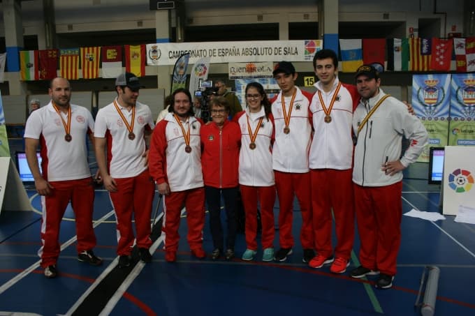 El equipo madrileño de arco recurvo, campeón y el de compuesto bronce en el Campeonato de España de Sala de Comunidades Autónomas